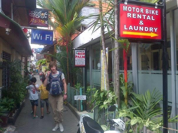 Red Palm Homestay Yogyakarta Ngoại thất bức ảnh